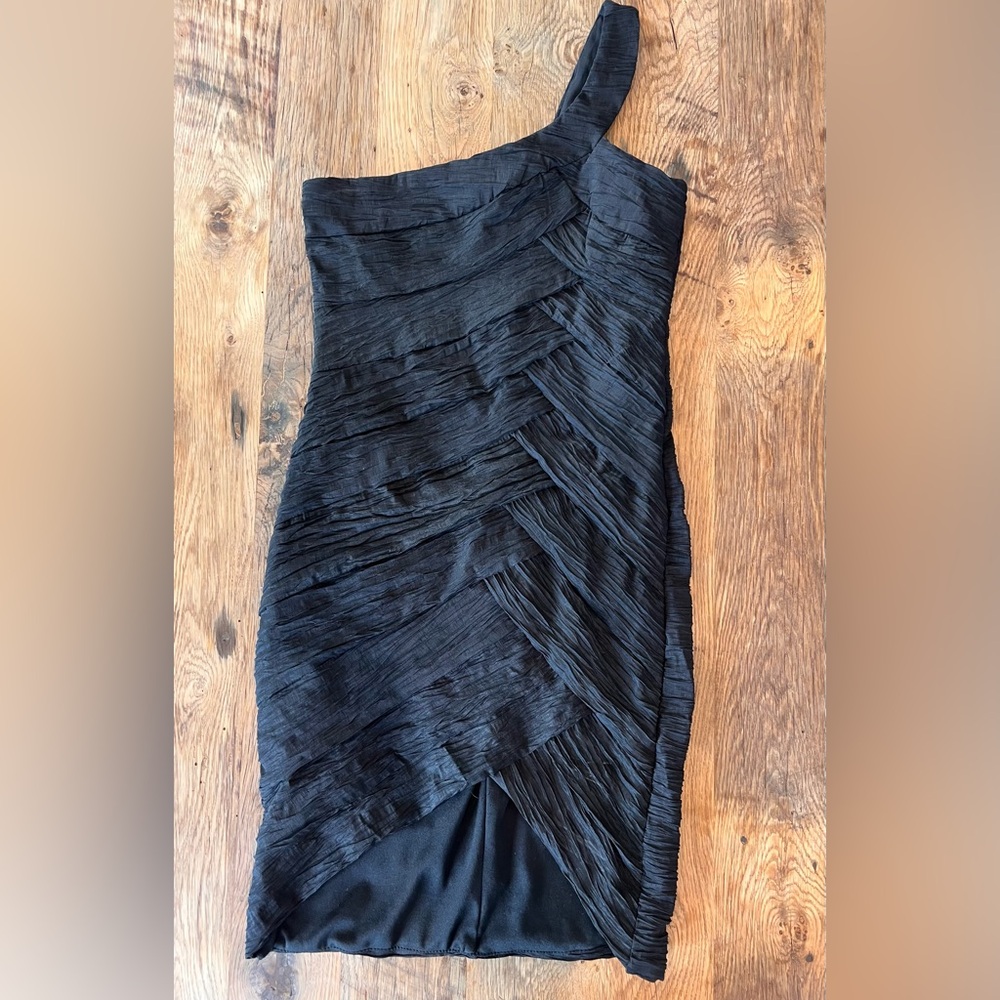 Snap Black Ruched Fabric Formal One Shoulder Dress